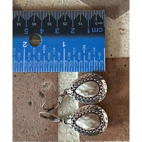 Premier Designs Necklace & Reversible Earrings Set: Versatile Jewelry for Every - Picture 9 of 10